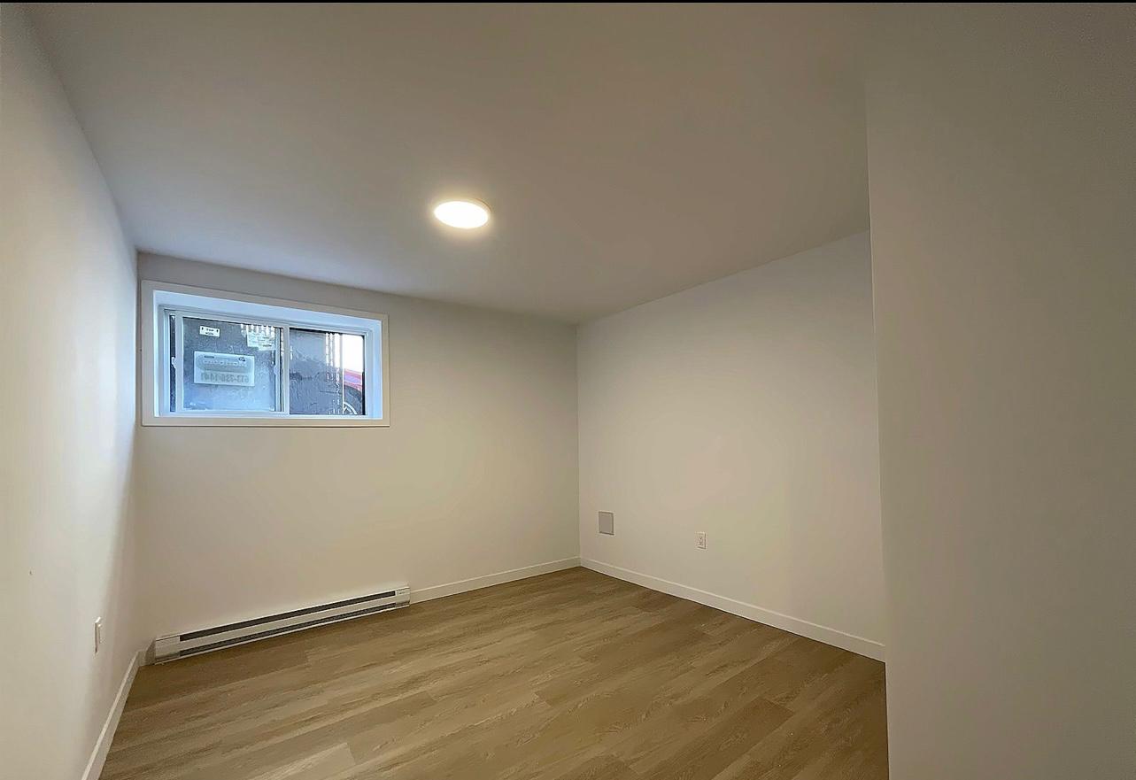 Chambre sous-sol — 1